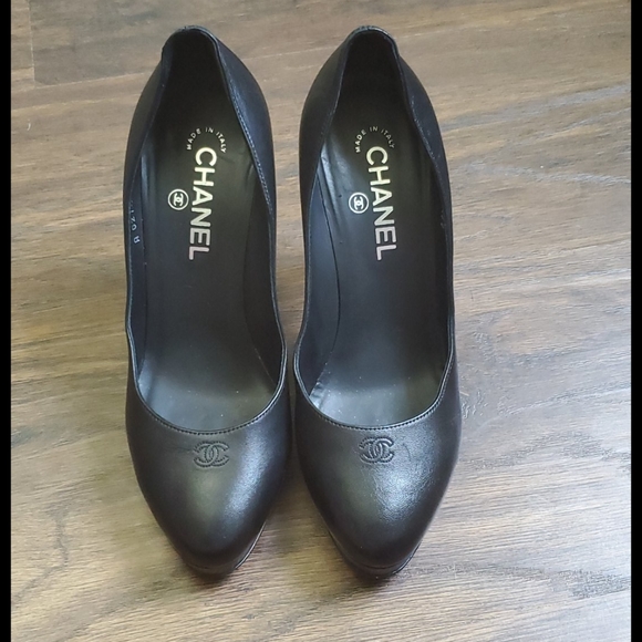 Chanel black pumps - Picture 2 of 12